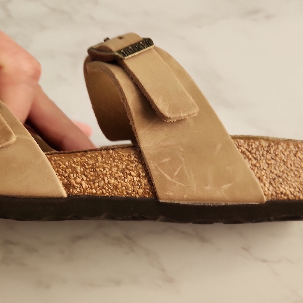 Birkenstock Tan Sandals with Adjustable Straps Like New - Picture 10 of 12